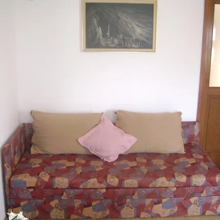 Nada Apartment *